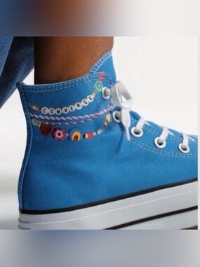 Converse Chuck Taylor All Star Lift Kidult Women’s Dial up Blue High-Top Sneaker